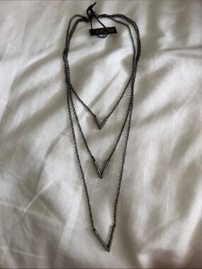nOir Jewelry Black Layered V Pendant Necklace